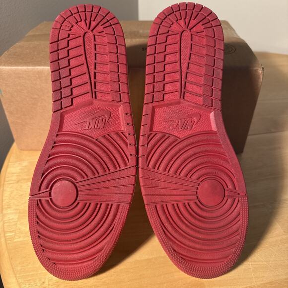 Size 13 - Air Jordan 1 Retro OG Low Black Toe - Picture 5 of 7